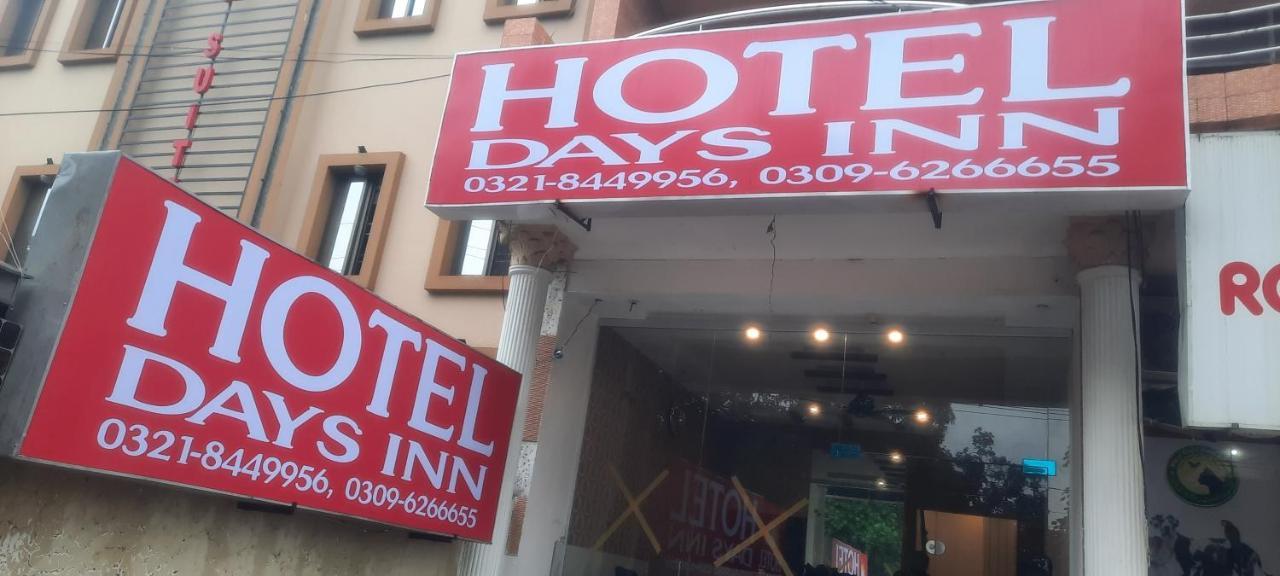 Hotel Day In Emporium Lahore Exteriör bild